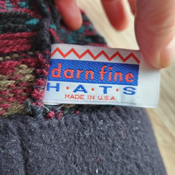 Vintage Darn Fine Hats Made in USA Warm Acrylic Winter Hat Ear-Flaps One Size - Picture 7 of 7